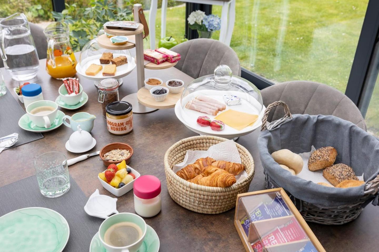 B&B La Villa Orchidees, Breakfast Included Bassenge エクステリア 写真